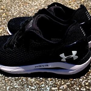 Women’s Under Armour HOVA Running Shoes Size 6